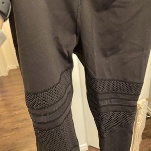 Lululemon tights, full length size 6